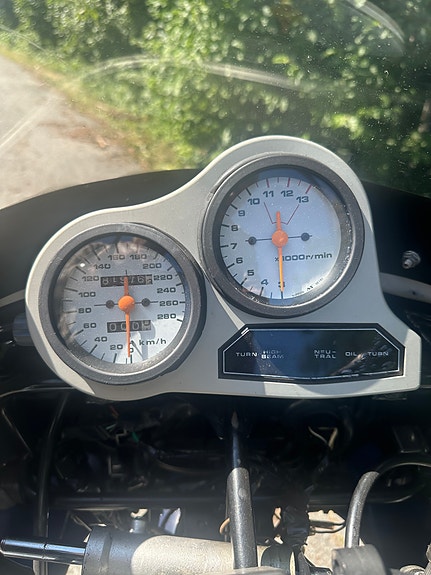 Suzuki GSX-R 1100 6 of 10