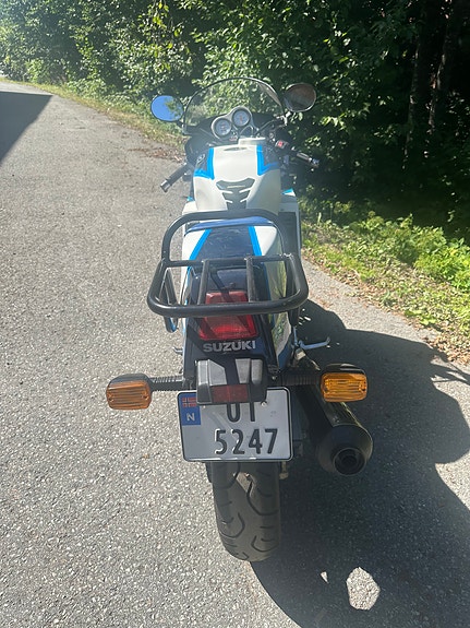 Suzuki GSX-R 1100 4 of 10