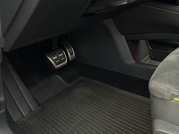 Skoda Enyaq RS 20 of 30