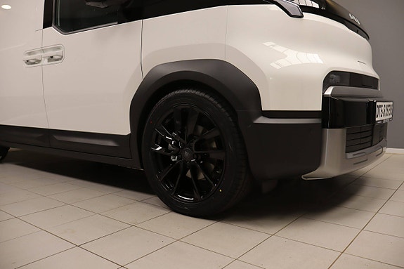Kia PV5 13 of 30