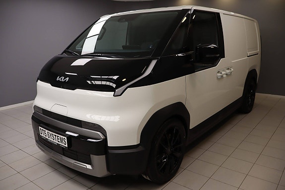 Kia PV5 8 of 30