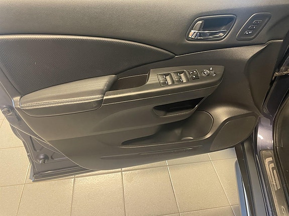 Honda CR-V 23 of 30