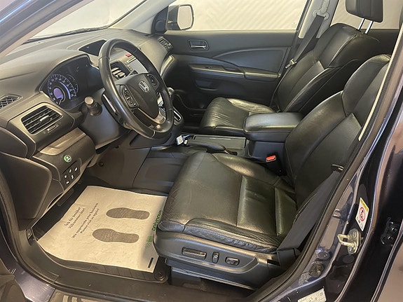 Honda CR-V 10 of 30