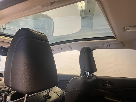 Honda CR-V 17 of 30