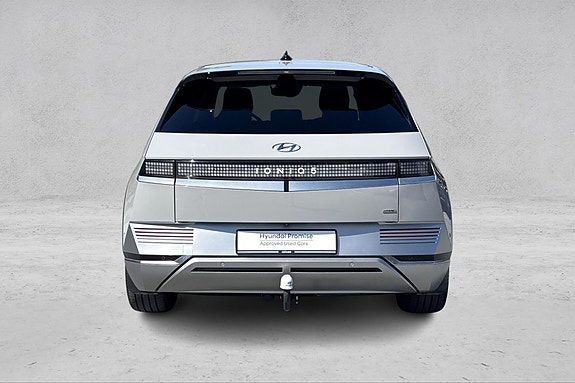 Hyundai Ioniq 5 4 of 5