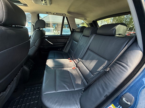 BMW X5 25 of 30