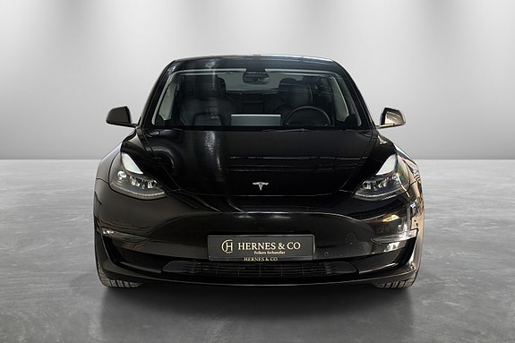 Tesla Model 3 3 of 5