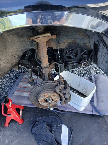 Nissan X-Trail 2 of 5
