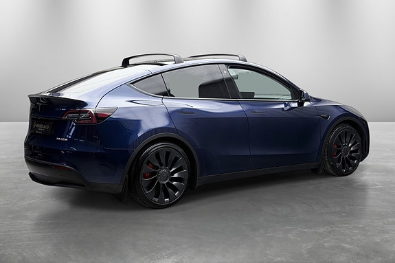 Tesla Model Y 5 of 30