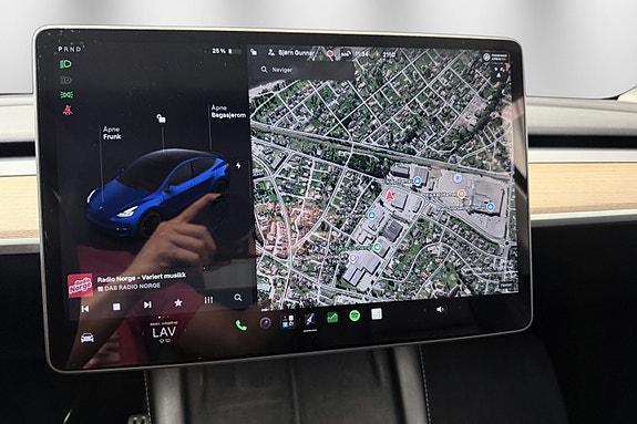 Tesla Model Y 26 of 30