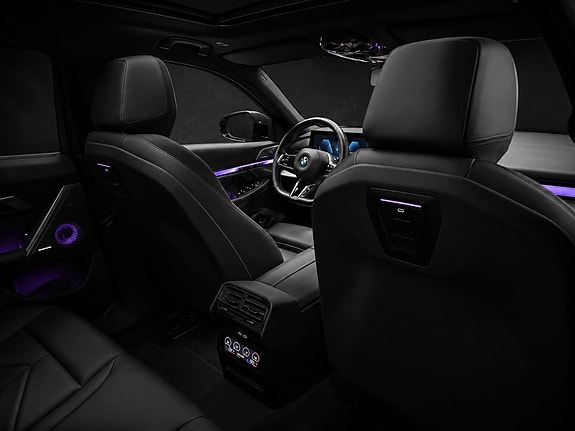 BMW i5 6 of 30