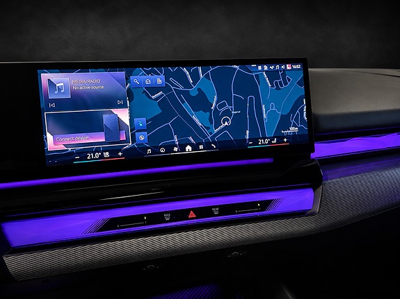 BMW i5 11 of 30