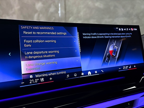 BMW i5 20 of 30