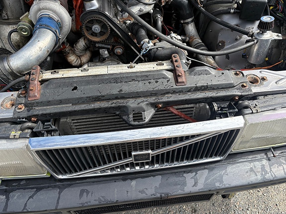 Volvo 740 18 of 25
