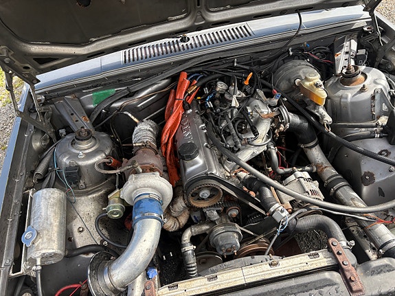 Volvo 740 15 of 25
