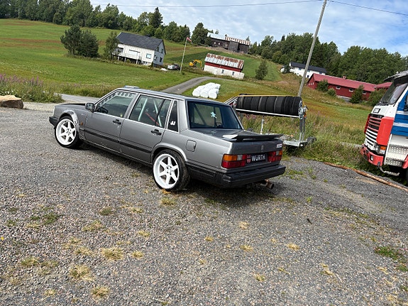Volvo 740 7 of 25