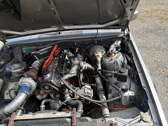 Volvo 740 14 of 25