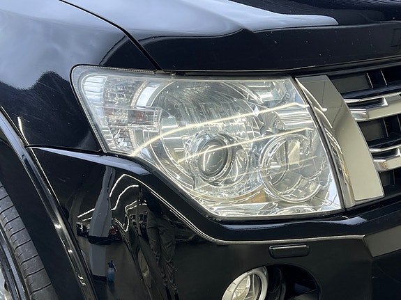 Mitsubishi Pajero 5 of 5