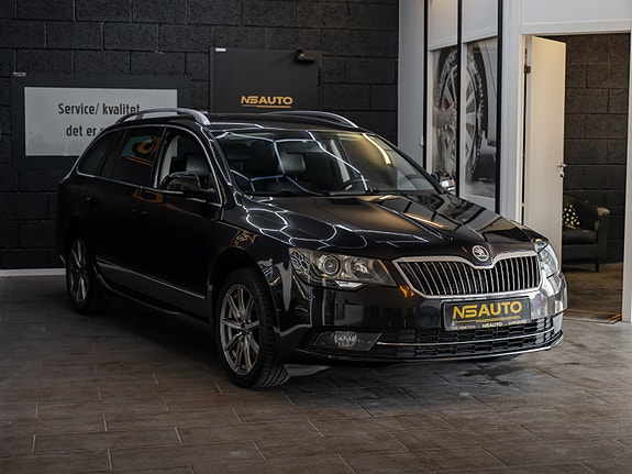 Skoda Superb 3 of 5