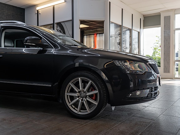 Skoda Superb 4 of 5