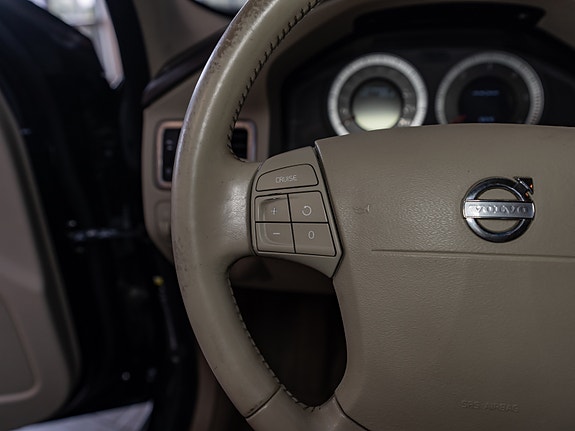 Volvo XC70 28 of 30