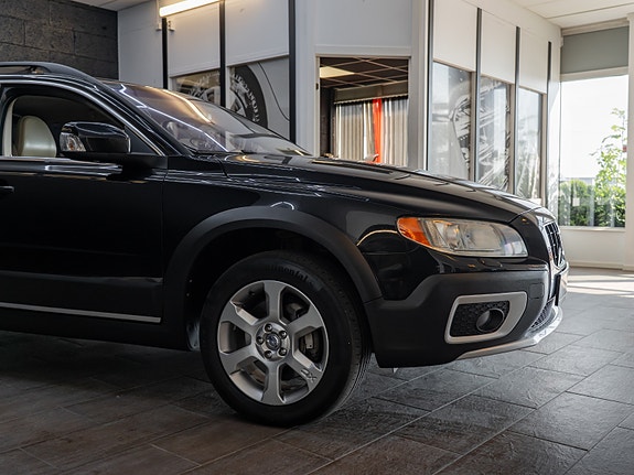 Volvo XC70 4 of 5
