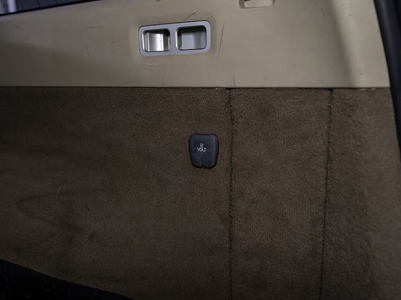 Volvo XC70 15 of 30