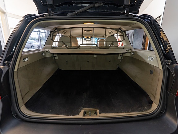 Volvo XC70 12 of 30