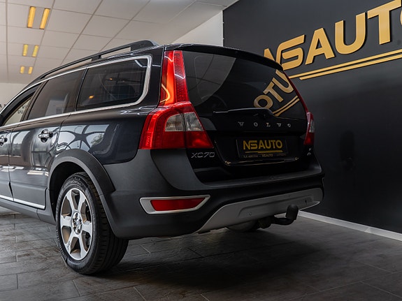 Volvo XC70 6 of 30