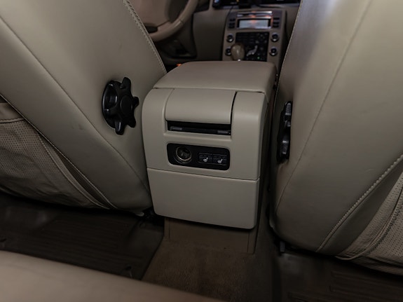 Volvo XC70 23 of 30