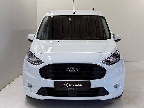 Ford Transit Connect 3 of 5