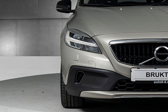 Volvo V40 Cross Country 6 of 22