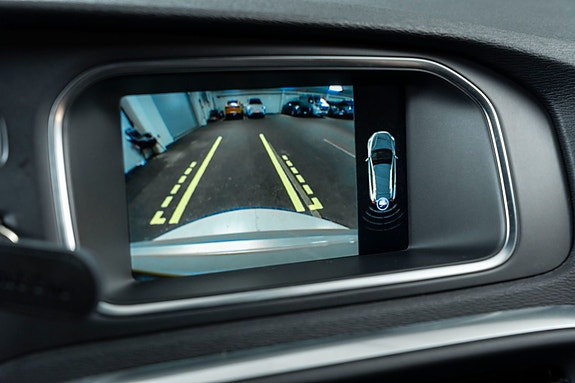 Volvo V40 Cross Country 12 of 22