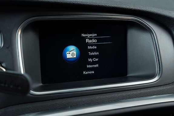 Volvo V40 Cross Country 13 of 22
