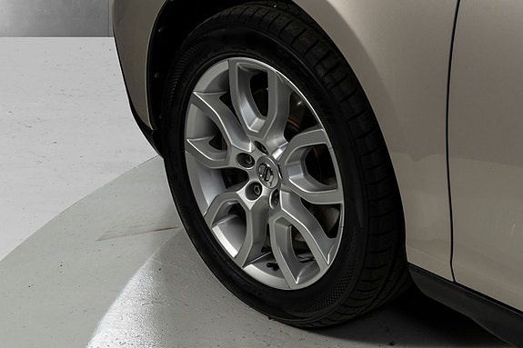 Volvo V40 Cross Country 8 of 22