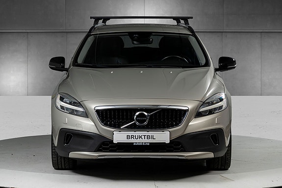 Volvo V40 Cross Country 5 of 22