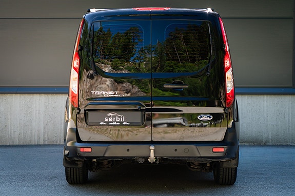 Ford Transit Connect 4 of 5