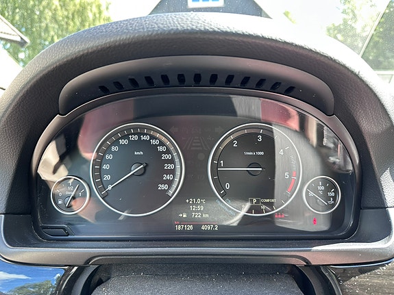 BMW 520d 19 of 20