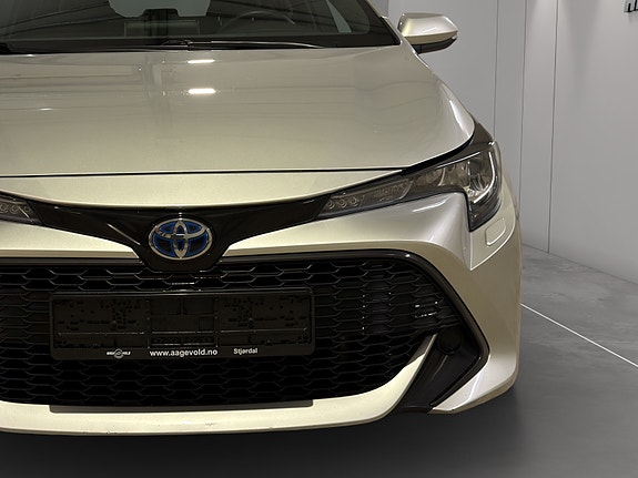 Toyota Corolla 5 of 5