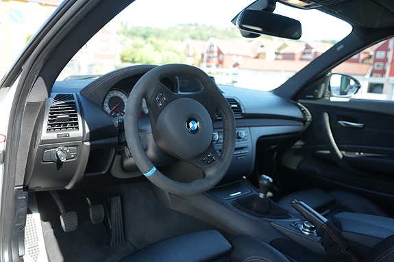 BMW 1M 19 of 30