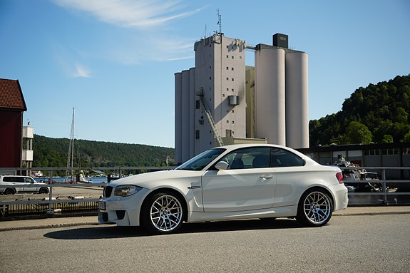 BMW 1M 6 of 30