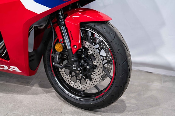 Honda CBR650R - med komplett Arrow eksos for KUN 5000 kroner! 4 of 16