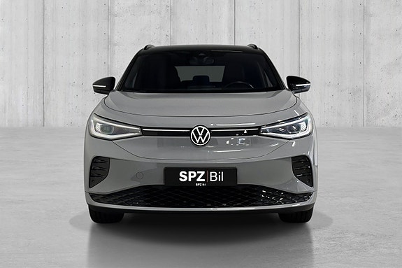 Volkswagen ID.4 GTX 3 of 5