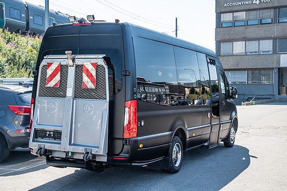 Mercedes-Benz Sprinter 519 3 of 30
