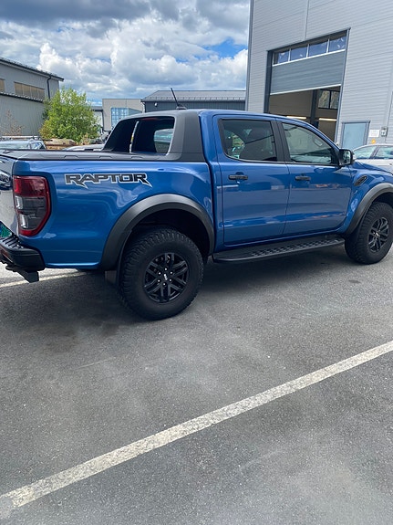 Ford Ranger Raptor 2 of 5