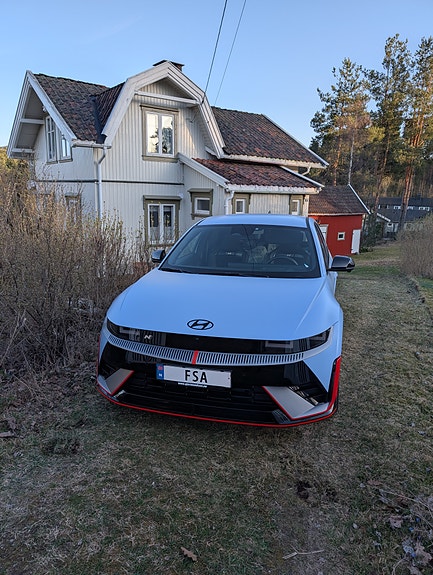 Hyundai Ioniq 5 7 of 9