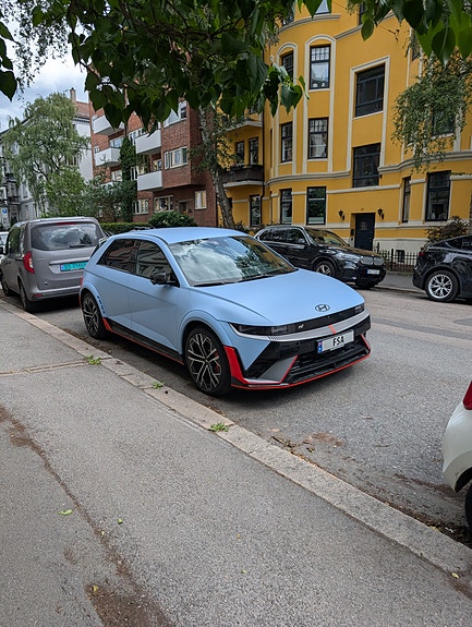 Hyundai Ioniq 5 3 of 9