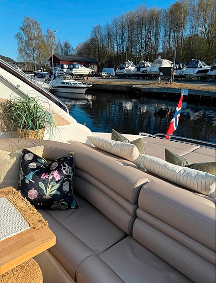 Velholdt 2002 Princess V50 9 of 30