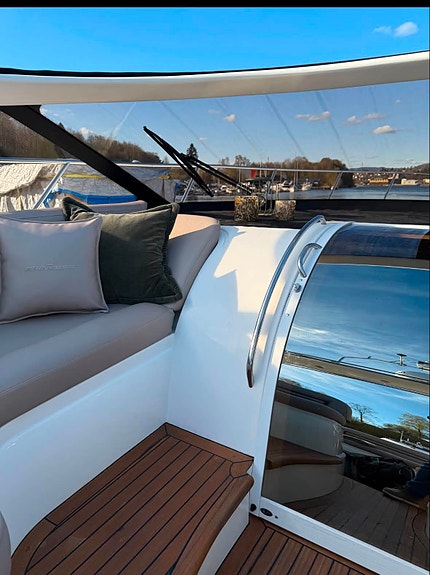 Velholdt 2002 Princess V50 13 of 30