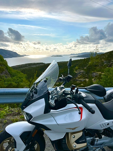 Moto Guzzi V100 Mandello 5 of 5